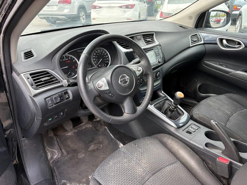 nissan Sentra 2017 - 9