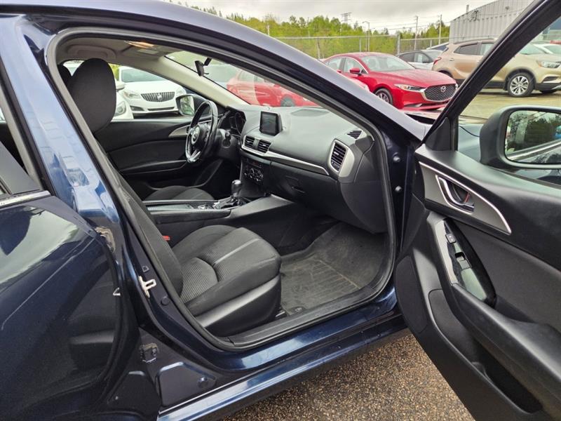 mazda Mazda3 Sport 2018 - 17