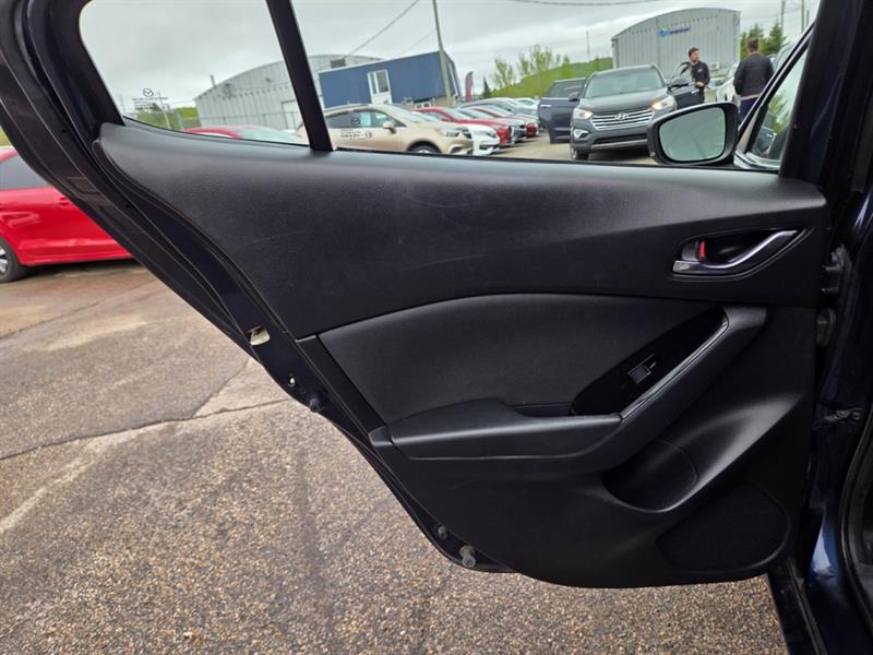 mazda Mazda3 Sport 2018 - 21