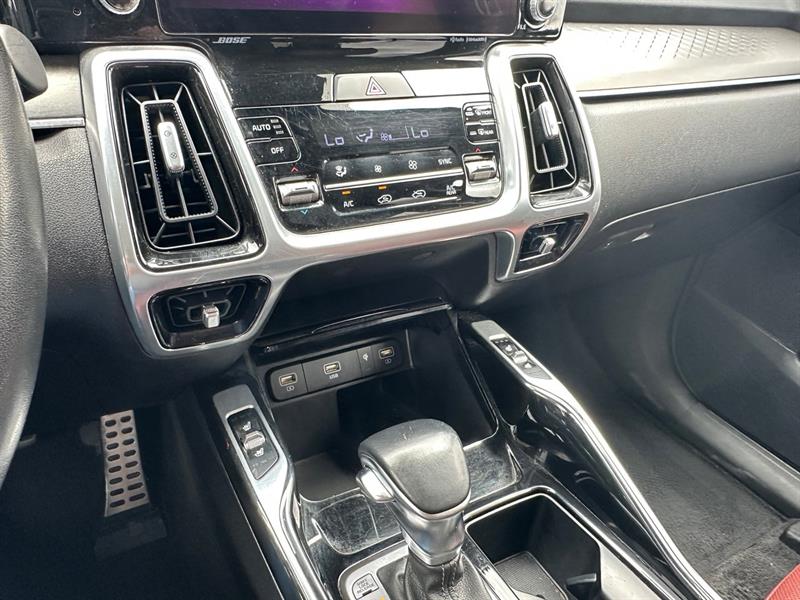 kia Sorento 2023 - 16