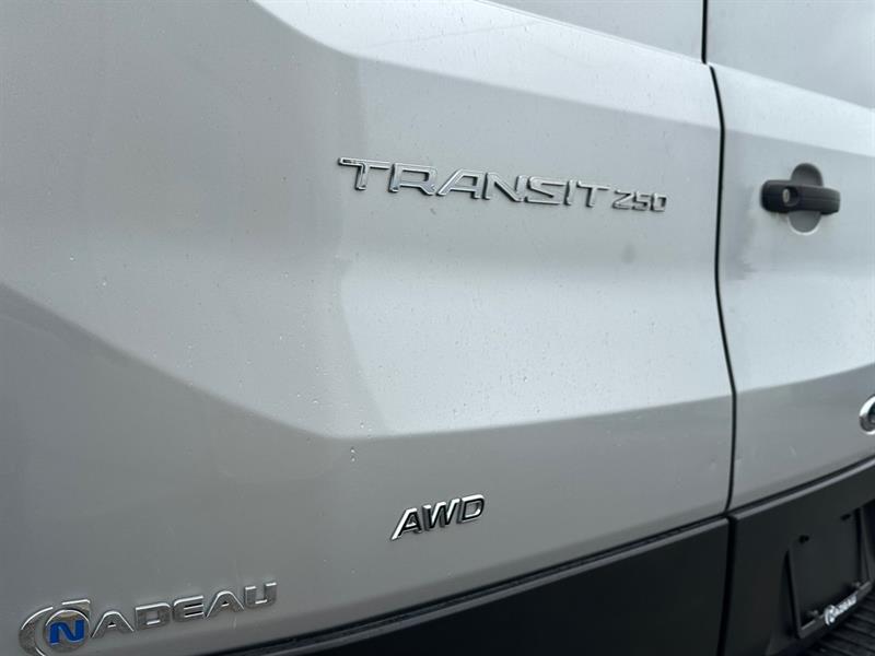 ford Transit fourgon utilitaire 2022 - 7