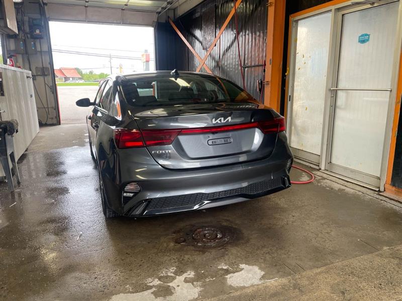 kia Forte 2022 - 5