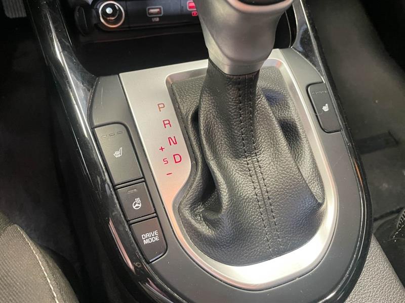 kia Forte 2022 - 12