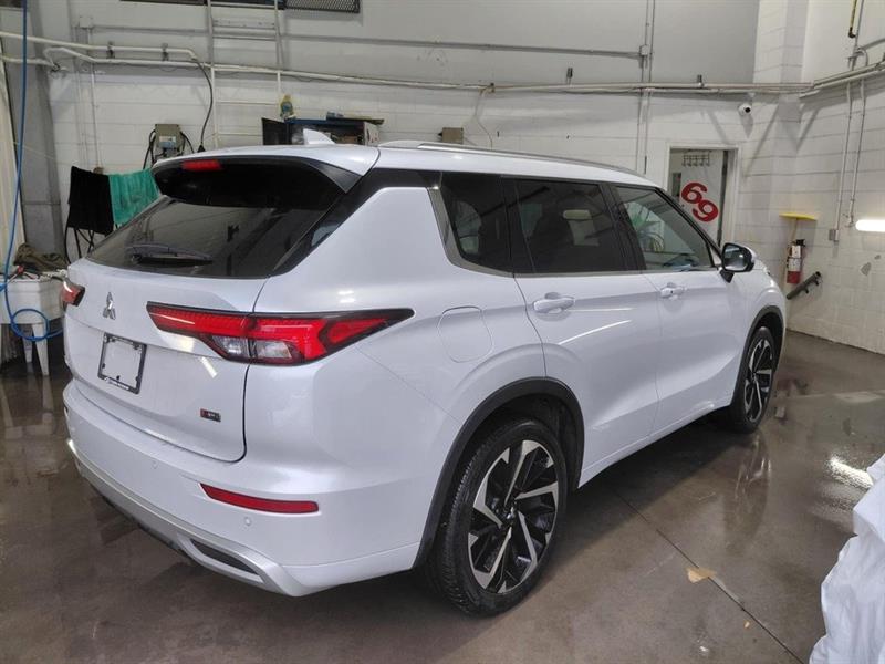 mitsubishi Outlander 2024 - 7