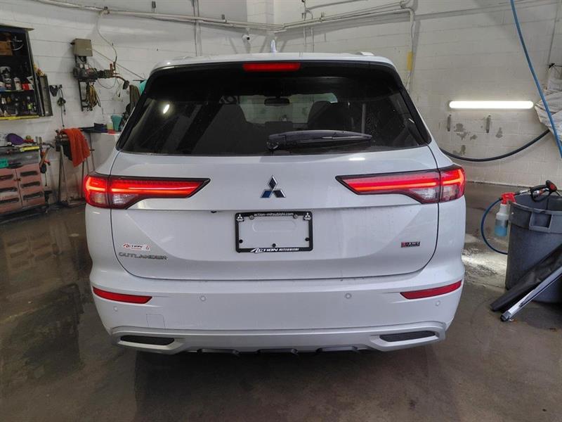 mitsubishi Outlander 2024 - 9