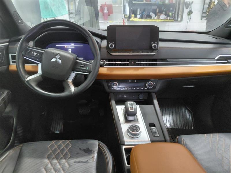 mitsubishi Outlander 2024 - 42