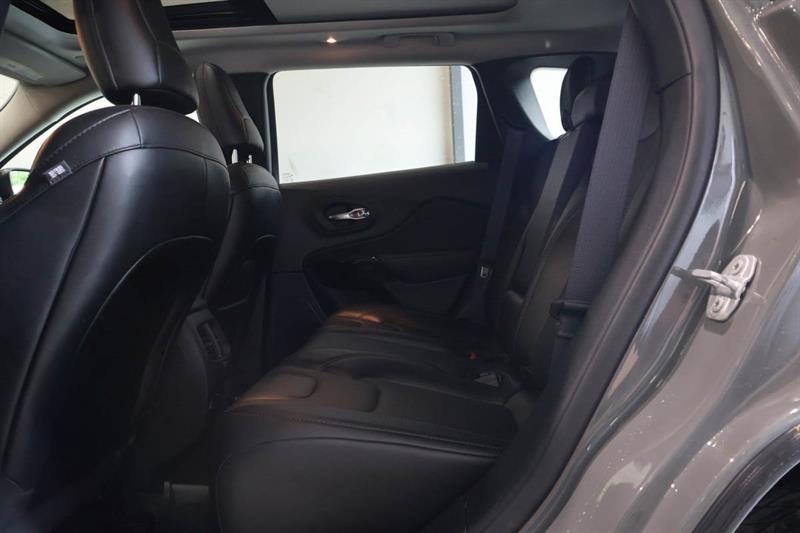 jeep Cherokee 2022 - 30