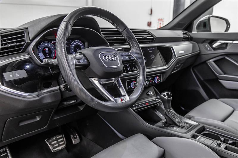 audi Q3 2023 - 16