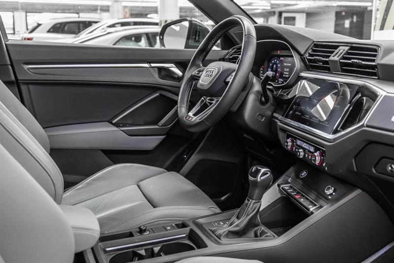 audi Q3 2023 - 35
