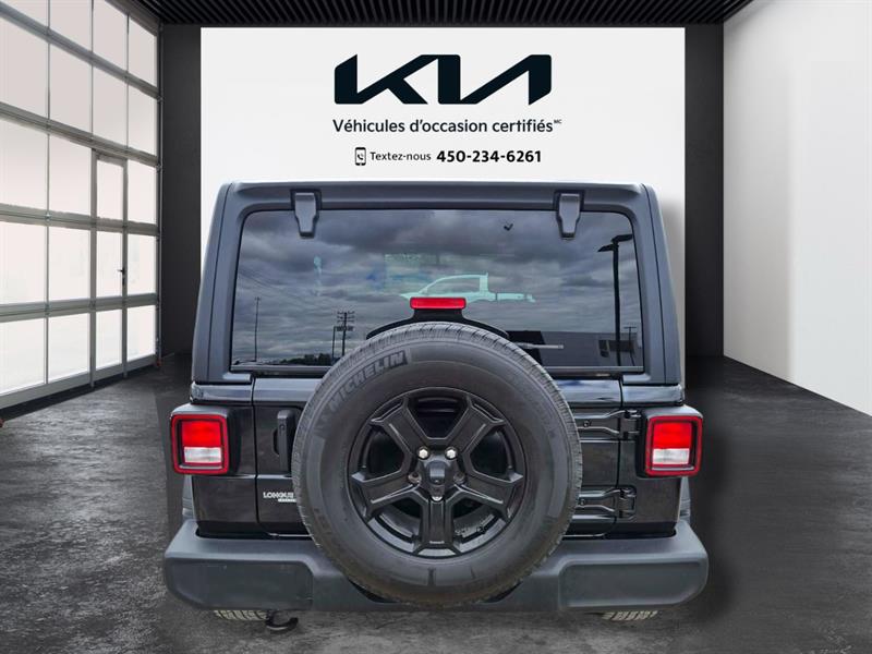 jeep Wrangler 2022 - 17