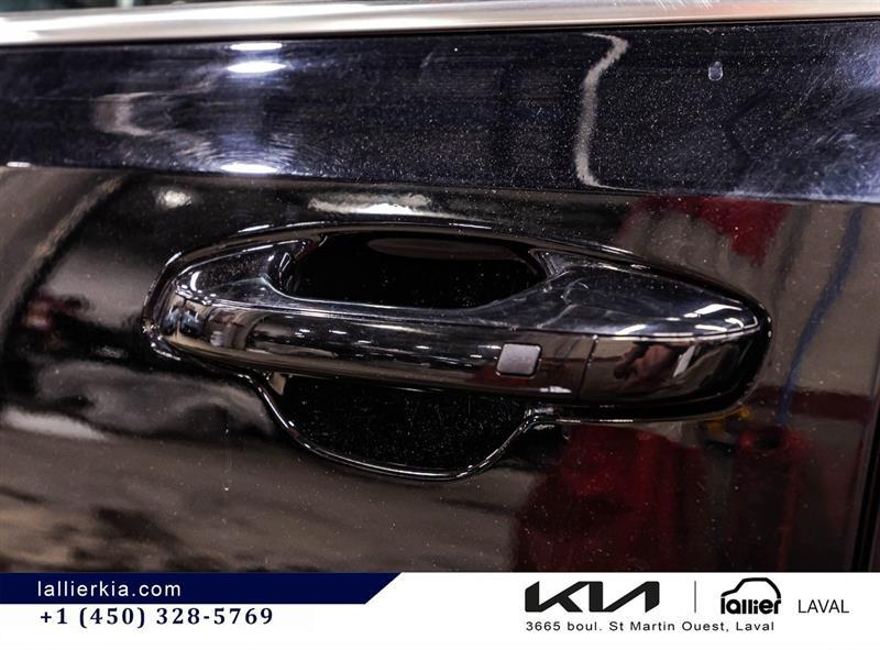 2023 Kia Sorento - Image 11