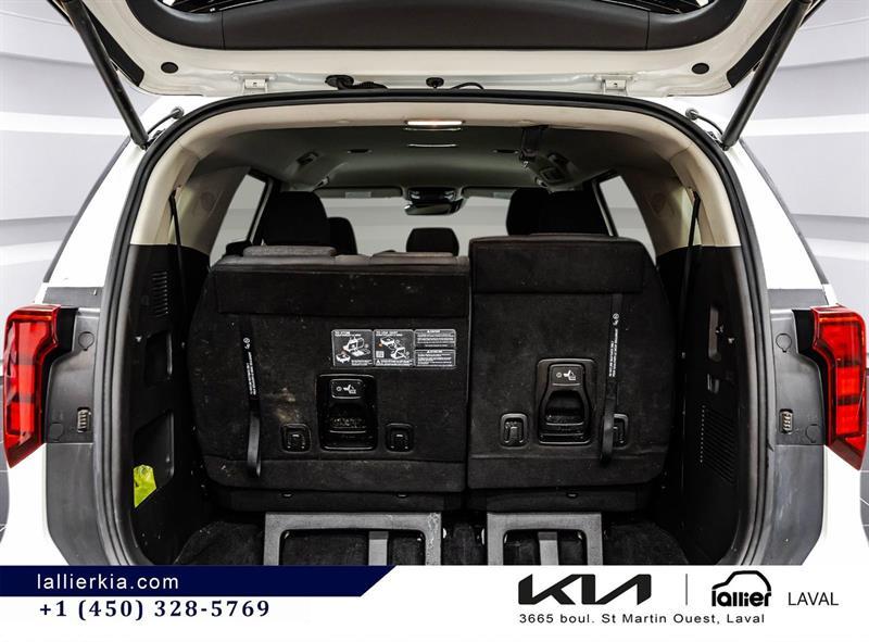 2025 Kia Carnival - Image 16