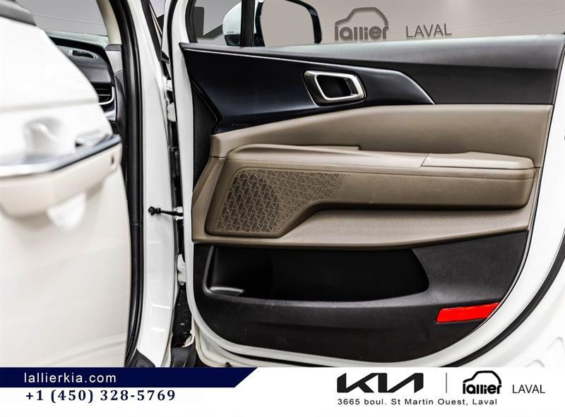 2025 Kia Carnival - Image 18