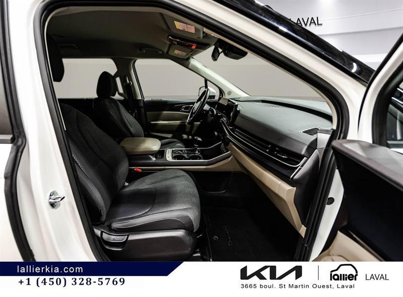 2025 Kia Carnival - Image 19