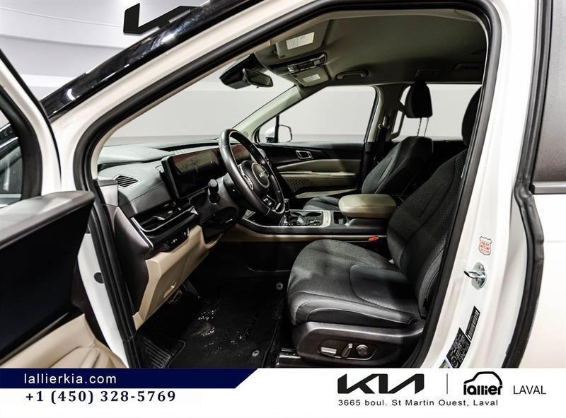 2025 Kia Carnival - Image 20