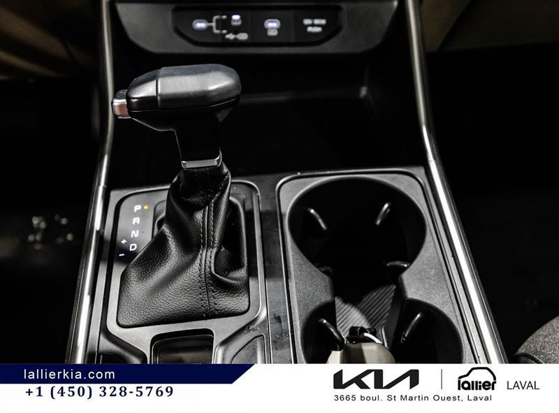 2025 Kia Carnival - Image 26