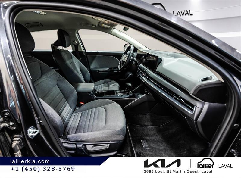 2025 Kia K4 - Image 18