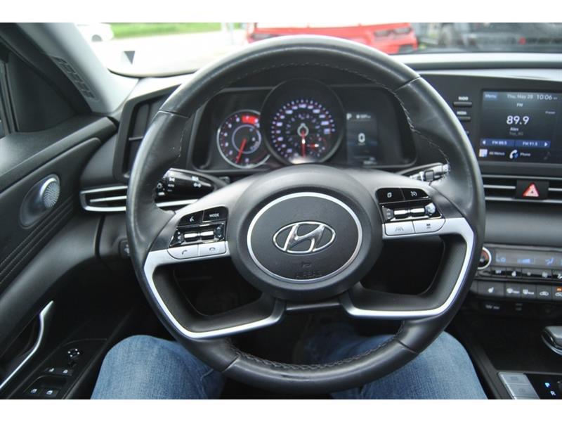 2021 Hyundai Elantra - Image 13