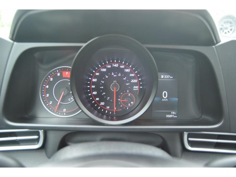 2021 Hyundai Elantra - Image 14
