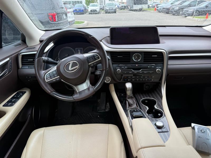 2017 Lexus RX - Image 11