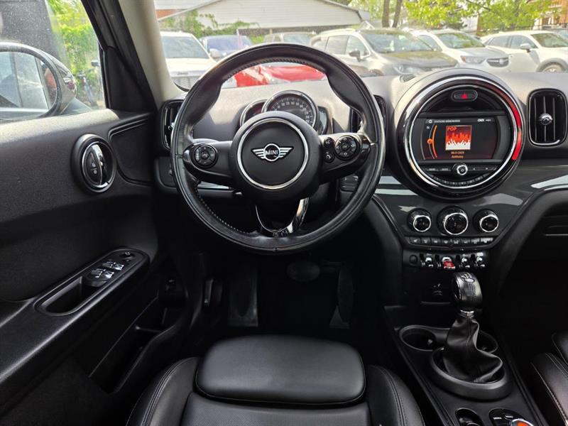 2019 Mini Countryman - Image 14