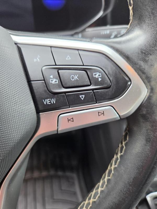 2022 Volkswagen Taos - Image 19
