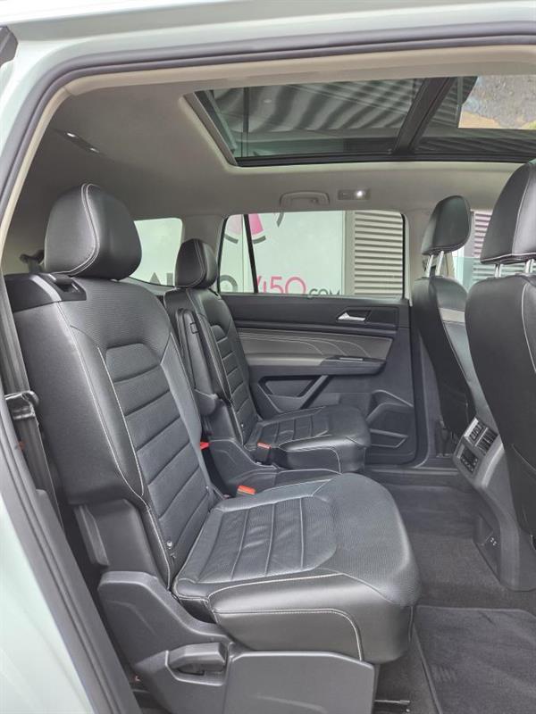 2021 Volkswagen Atlas - Image 12
