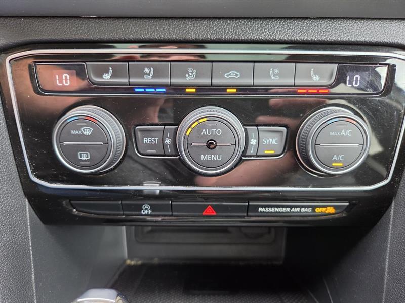 2021 Volkswagen Atlas - Image 23