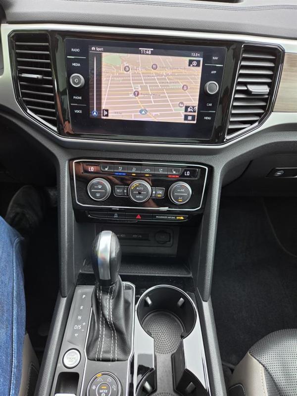 2021 Volkswagen Atlas - Image 24