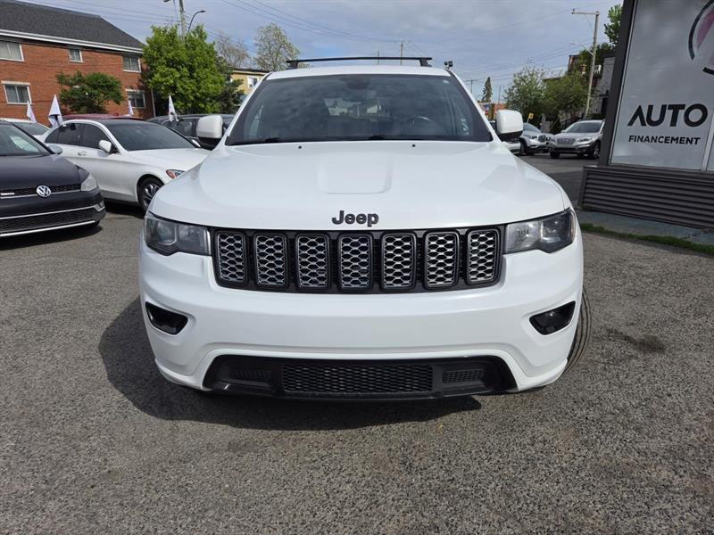 2019 Jeep Grand Cherokee - Image 2