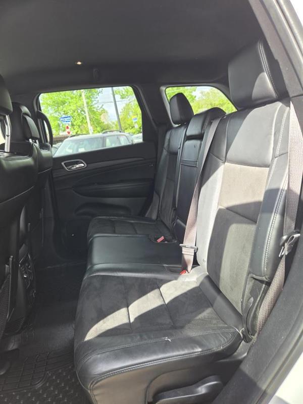 2019 Jeep Grand Cherokee - Image 13