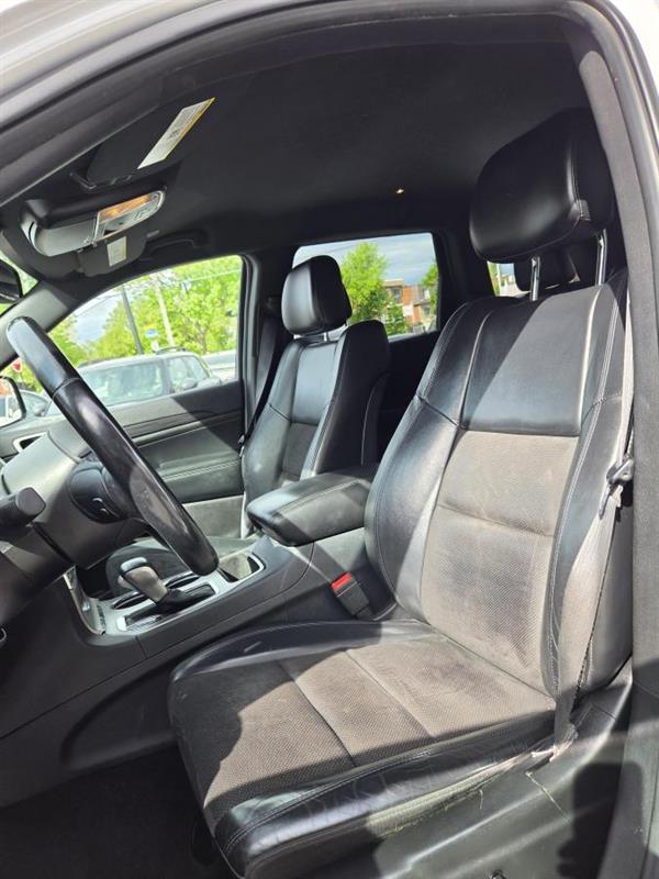 2019 Jeep Grand Cherokee - Image 16