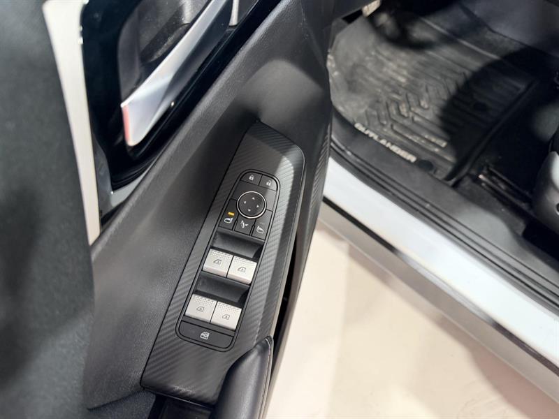 mitsubishi Outlander 2022 - 17