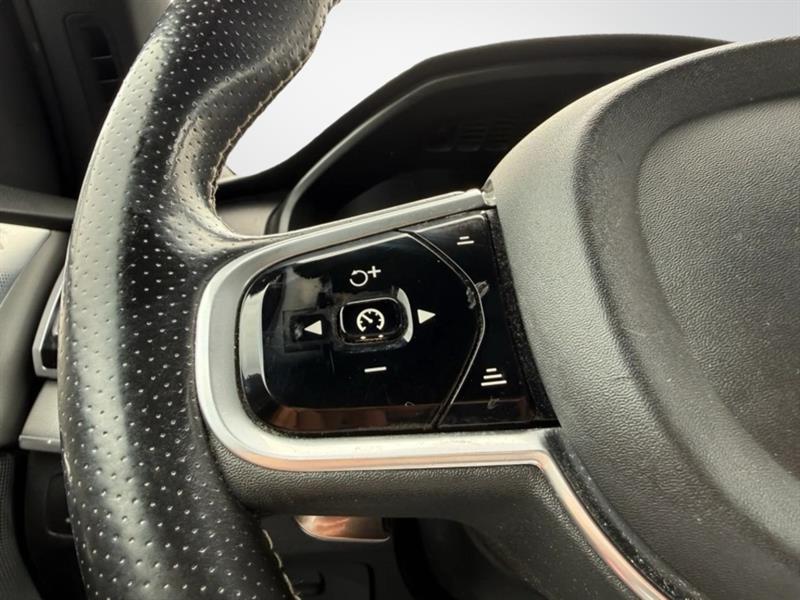 volvo XC90 2017 - 13