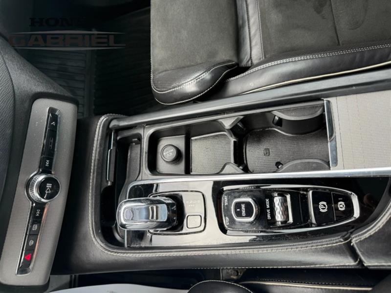 volvo XC90 2017 - 18