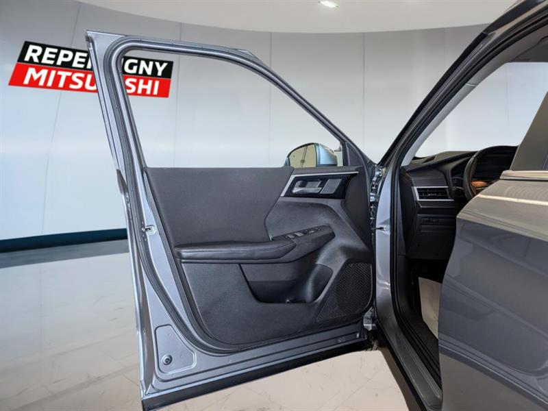 mitsubishi Outlander 2023 - 10