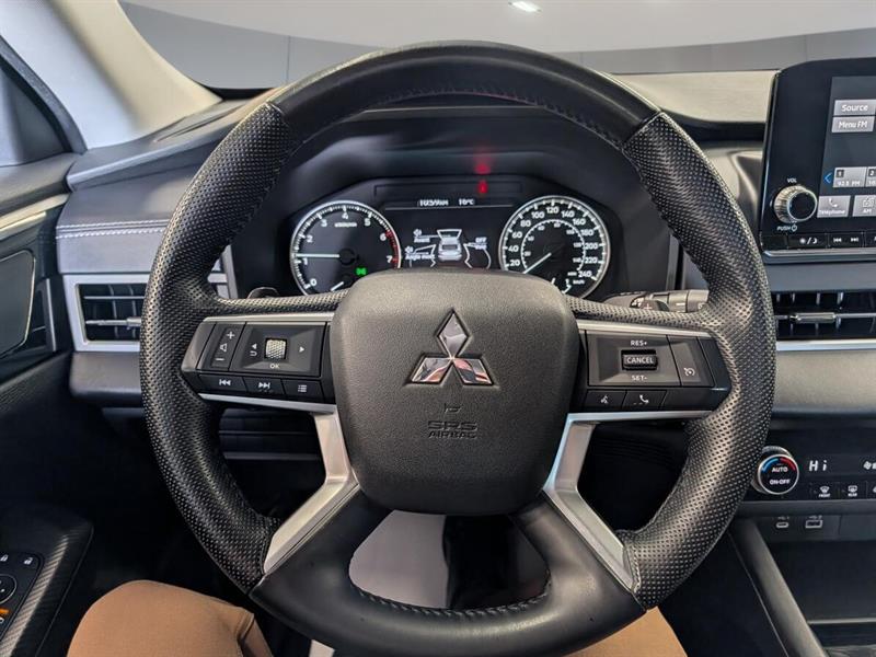 mitsubishi Outlander 2023 - 13