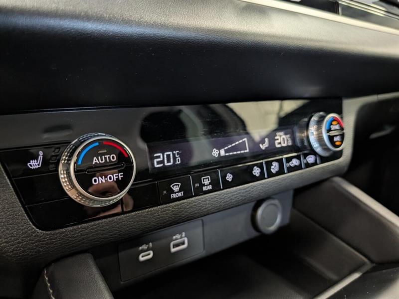 mitsubishi Outlander 2023 - 19
