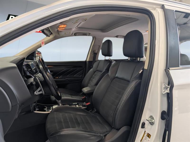 mitsubishi Outlander rechargeable 2019 - 11