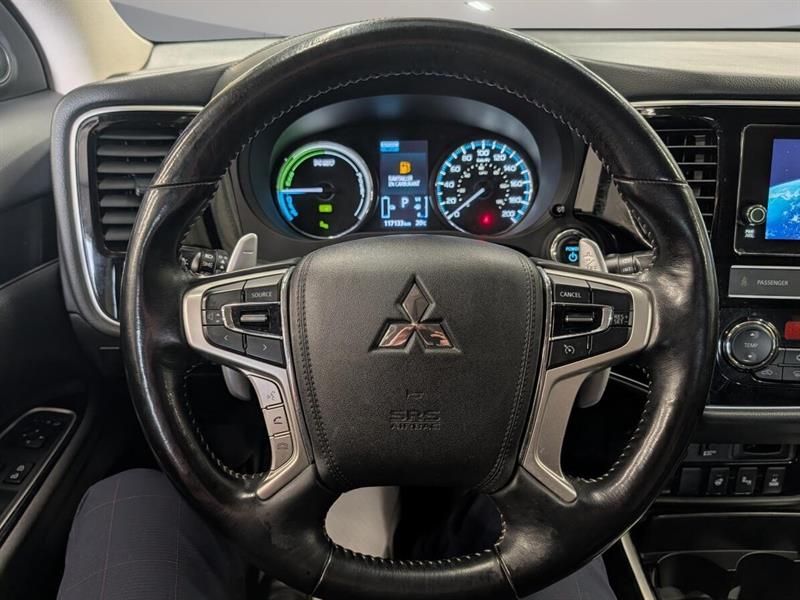 mitsubishi Outlander rechargeable 2019 - 13