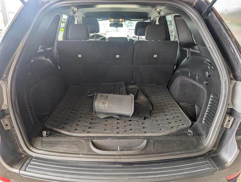 jeep Grand Cherokee 2015 - 28