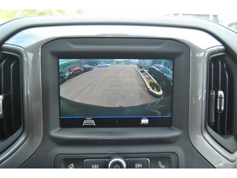 2021 Chevrolet Silverado 1500 - Image 18