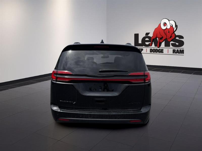 chrysler Pacifica 2025 - 12