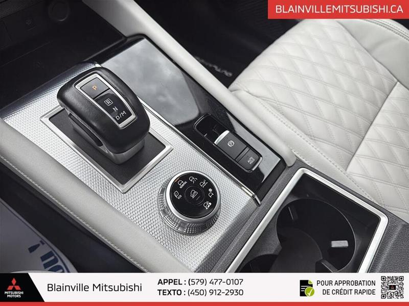 mitsubishi Outlander 2023 - 16