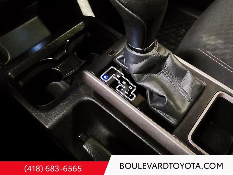 toyota Tacoma 2021 - 17