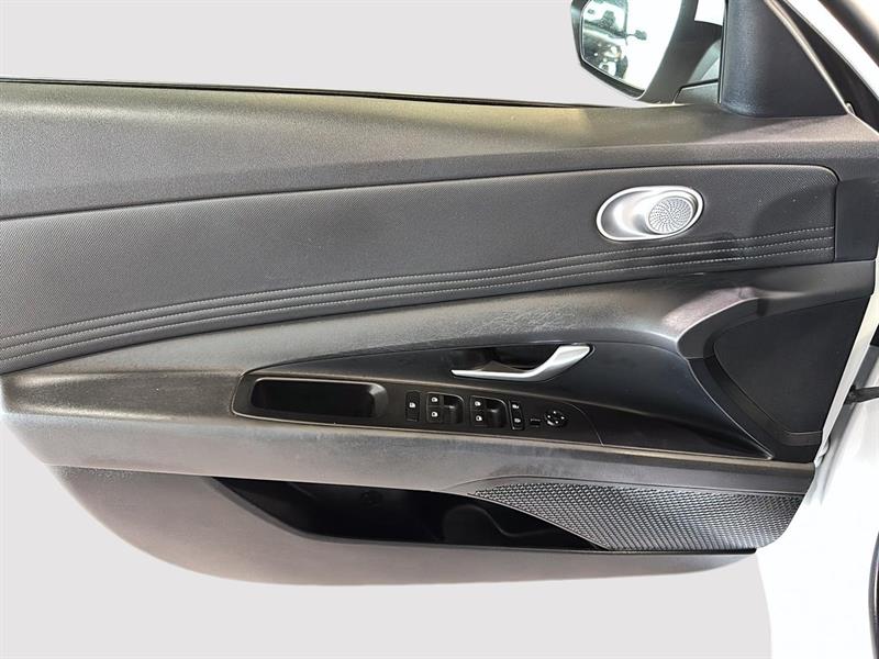 hyundai Elantra 2023 - 18