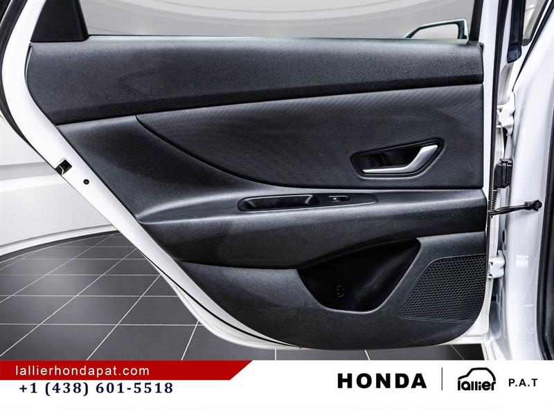 hyundai Elantra 2022 - 13