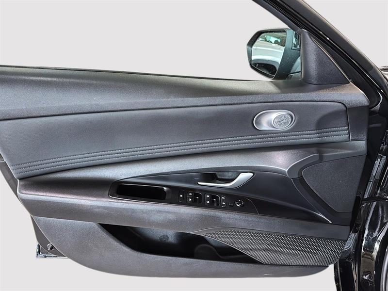 hyundai Elantra 2021 - 17