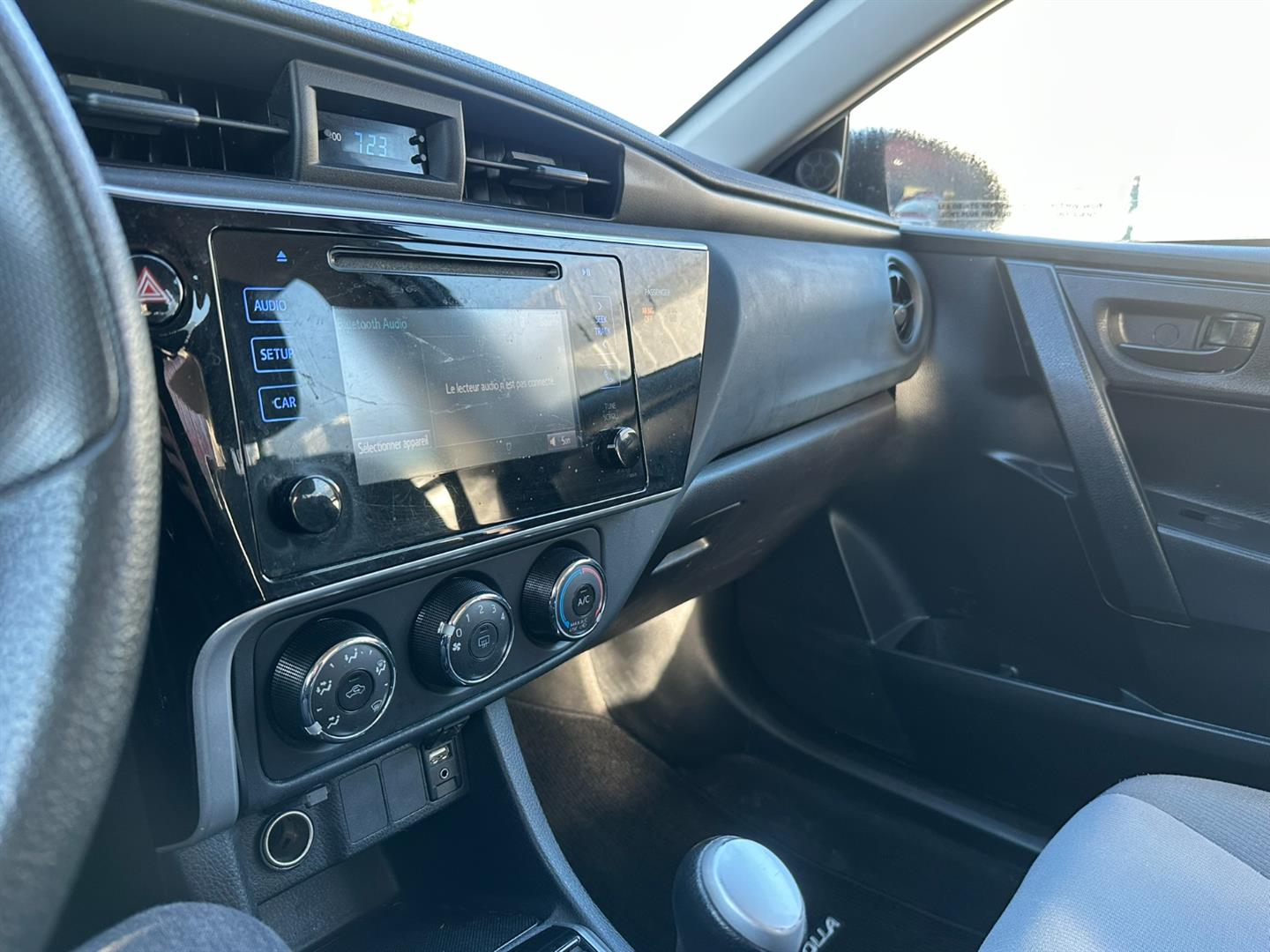 toyota Corolla 2017 - 13