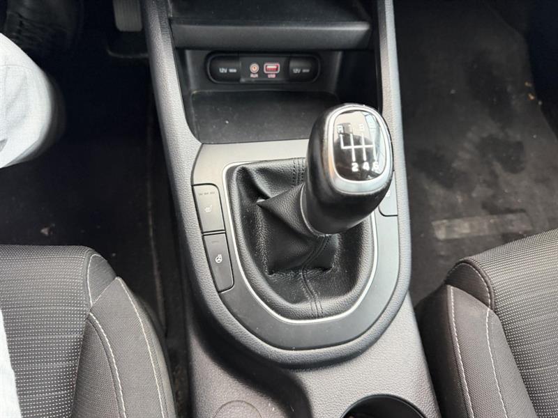 kia Forte 2019 - 16